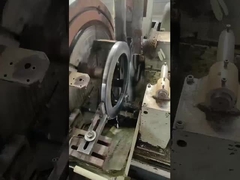 Reinigen des Außendurchmessers eines zylindrischen Walzlagers